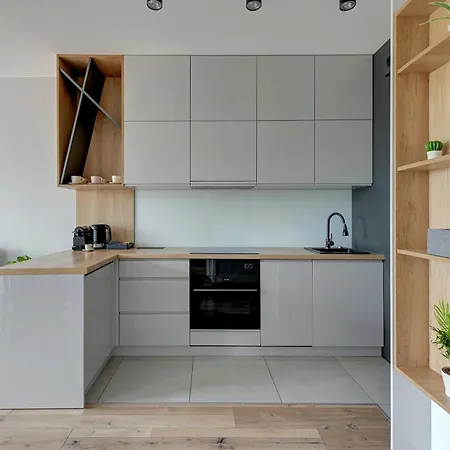 Apartment Obroncow Wybrzeza By Downtown